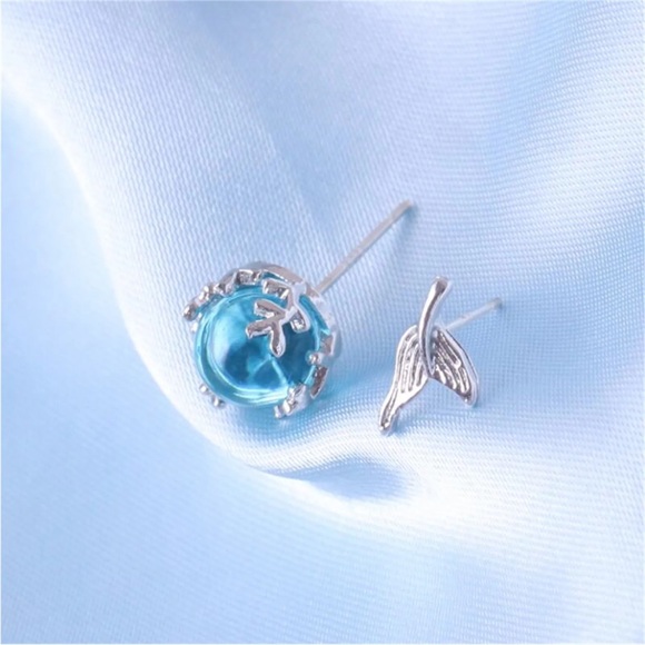 Korean New Style Asymmetric Fishtail Mermaid Bubble Foam Ladies Earrings - Picture 4 of 8